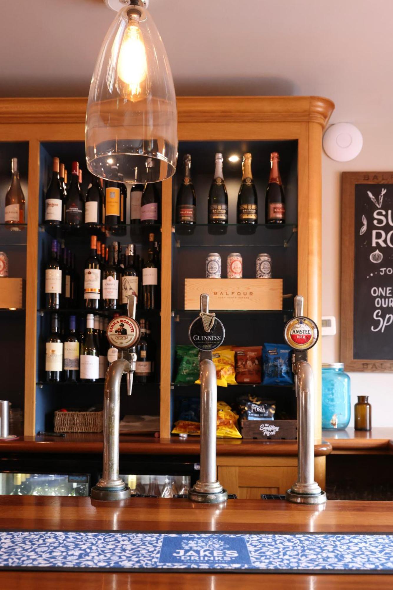 The Goudhurst Inn Extérieur photo